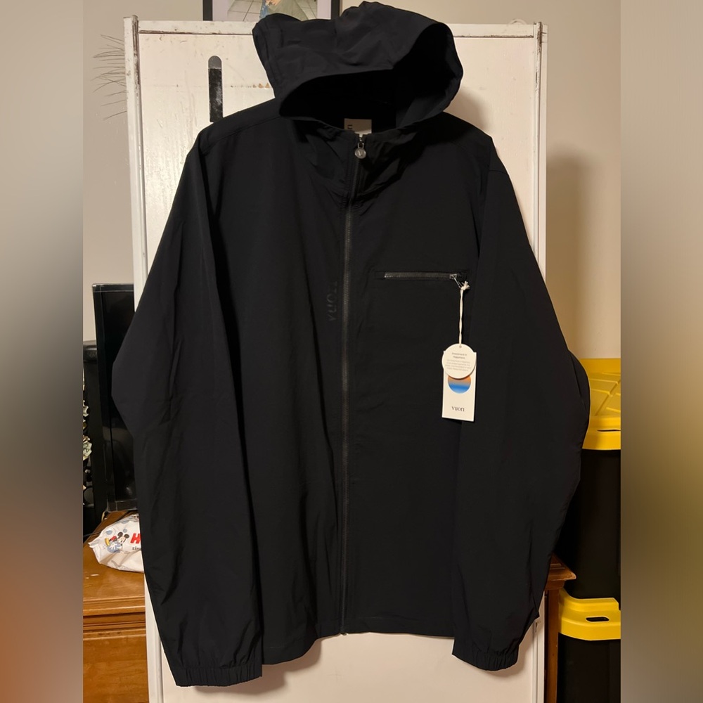 VUORI Excursion Ripstop Jacket
Men's Ripstop Jacket SIZE XXL - Picture 6 of 11